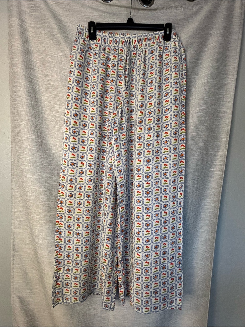 Dippin' Daisy's Floral Tile Print Pants in White, Blue & Red